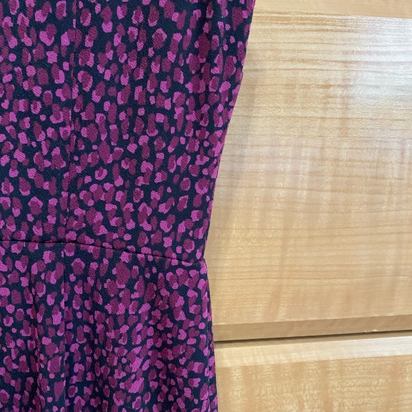 Ann Taylor V Neck Faux Wrap Purple Print Jersey Dress Size 0 - Picture 11 of 13